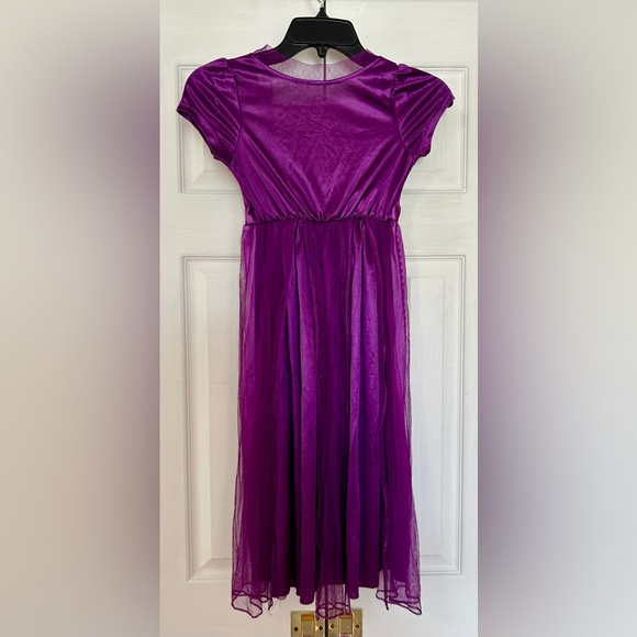 Costume/night gown girls size 7/8 Disney Frozen 2 Princess Anna purple pjs - Picture 2 of 4